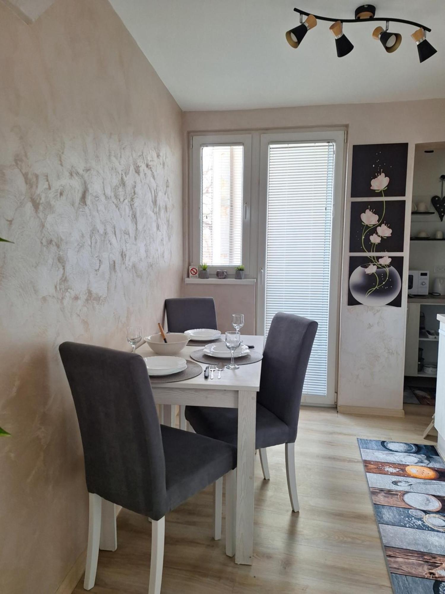 Apartman Lara Daire Subotica Dış mekan fotoğraf